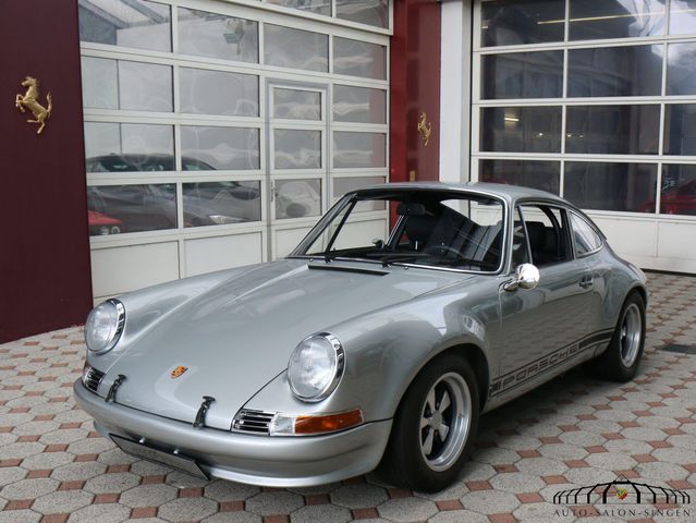 Porsche 911 S/T 2.8 Highend Recreation 