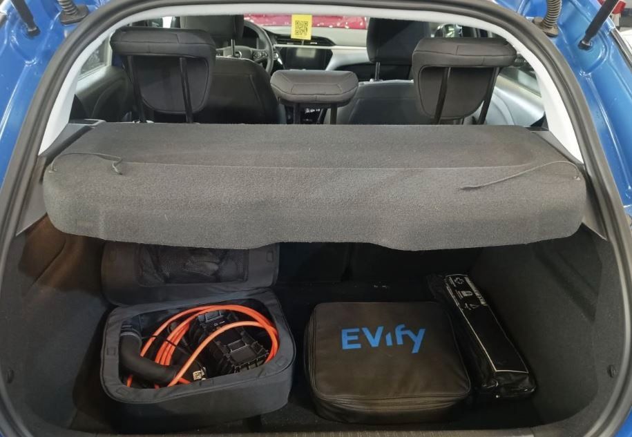 Fahrzeugabbildung Opel Corsa-e F FACELIFT 3-PHASIG NAVI/LED/SHZ/11KW