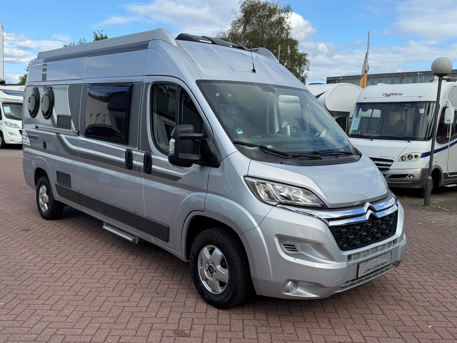 Fahrzeugabbildung Globecar GLOBESCOUT 600 TV SAT AHK NAVI KAMERA INVERTER