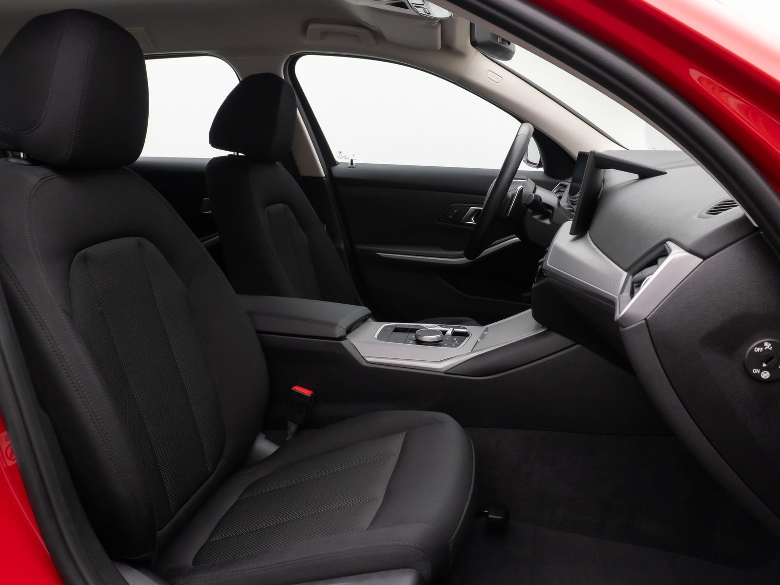 Fahrzeugabbildung BMW 330e DAB CockPit+ PDC LED Geschwindigkeitsreg.