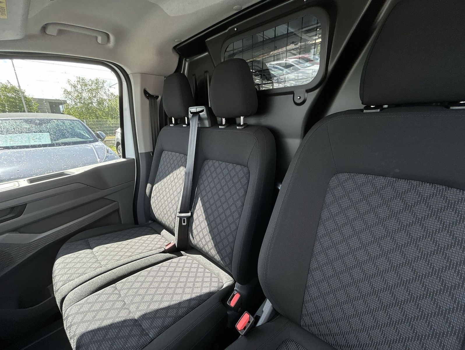 Volkswagen T7 Transporter - Bild 17