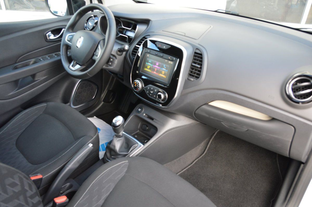 Fahrzeugabbildung Renault Captur   Limited SHZ Alu Ganzjahresreifen