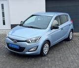 Hyundai i20 Style/Klimaanlage/1Hand/PDC/Euro 5/TüvNeu/ - gebrauchte Hyundai i20 aus dem Jahr 2012