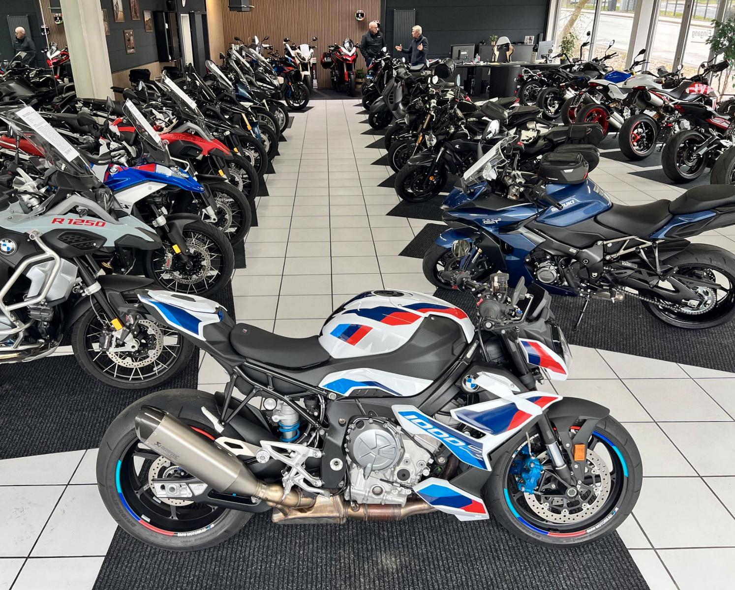 BMW M 1000 R *1.Hand*Oil Inclusive*