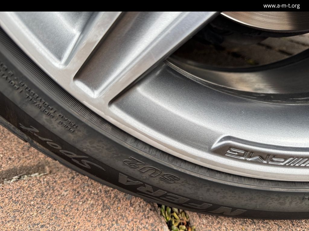MERCEDES-BENZ C 250