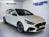 Hyundai i30 1.5 T-GDI 48V-Hybrid N Line - Hyundai i30 mit Benzin-Antrieb: Weiß, Limousine, 1.4