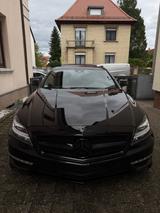 Mercedes-Benz CLS 63 AMG Performance - Mercedes-Benz CLS 63 AMG: Coupe