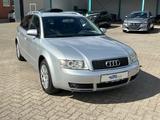 Audi A4 2.4 multitronic Avant *Leder * - Audi A4 aus 2004: Kombi
