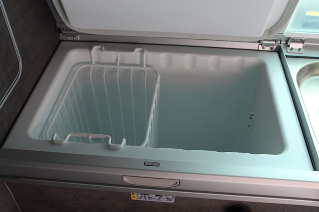 Volkswagen T6.1 California Ocean Edition DSG 4Motion AHK