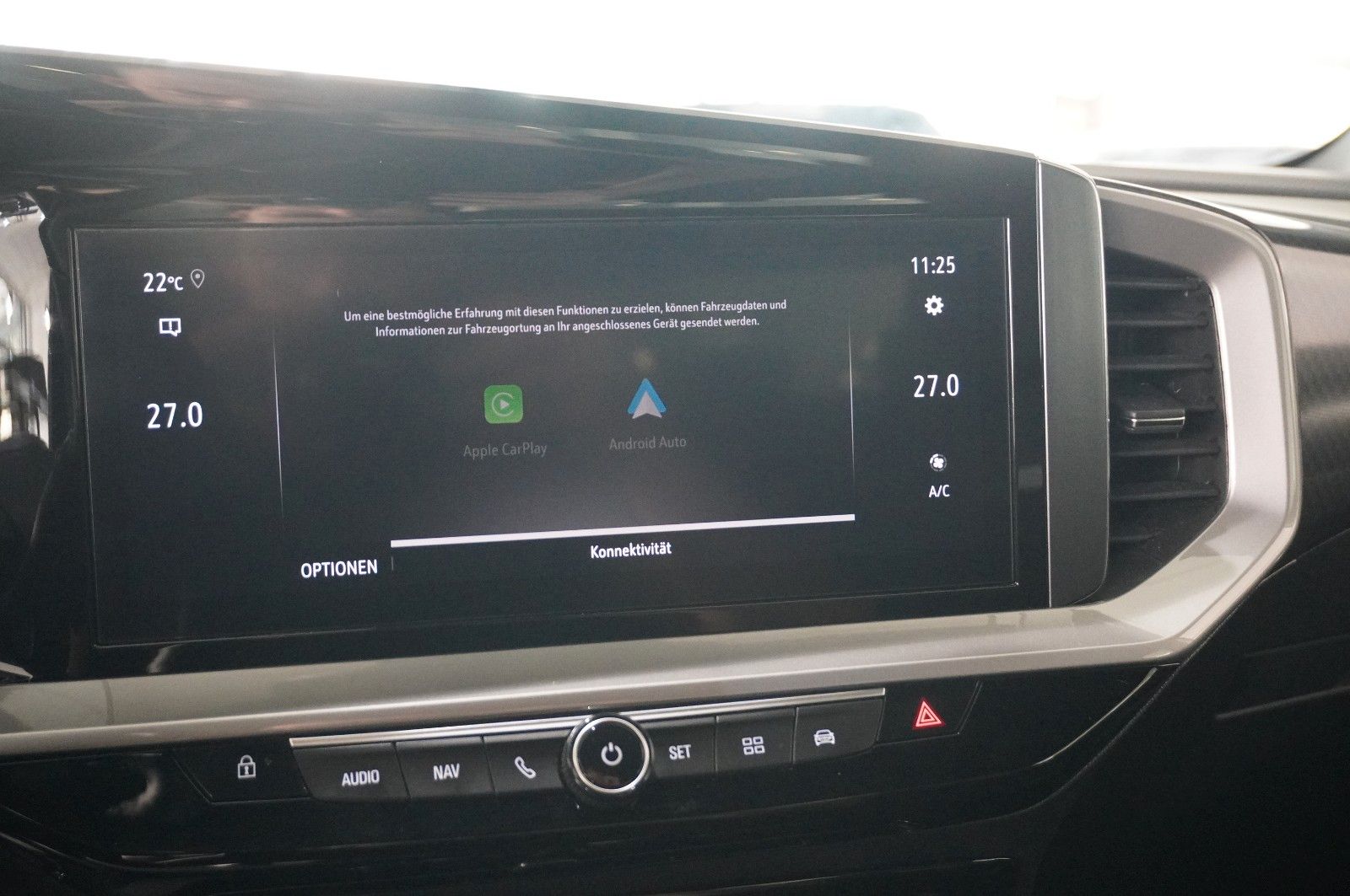 Fahrzeugabbildung Opel Mokka 1.2T ULTIMATE NAVI/LED/KAMERA/SPORT/SH/DAB