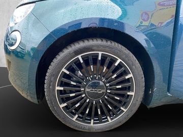 Fiat 500e Icon Cabrio +Kam.+LED+SHZ+PDC+AUT