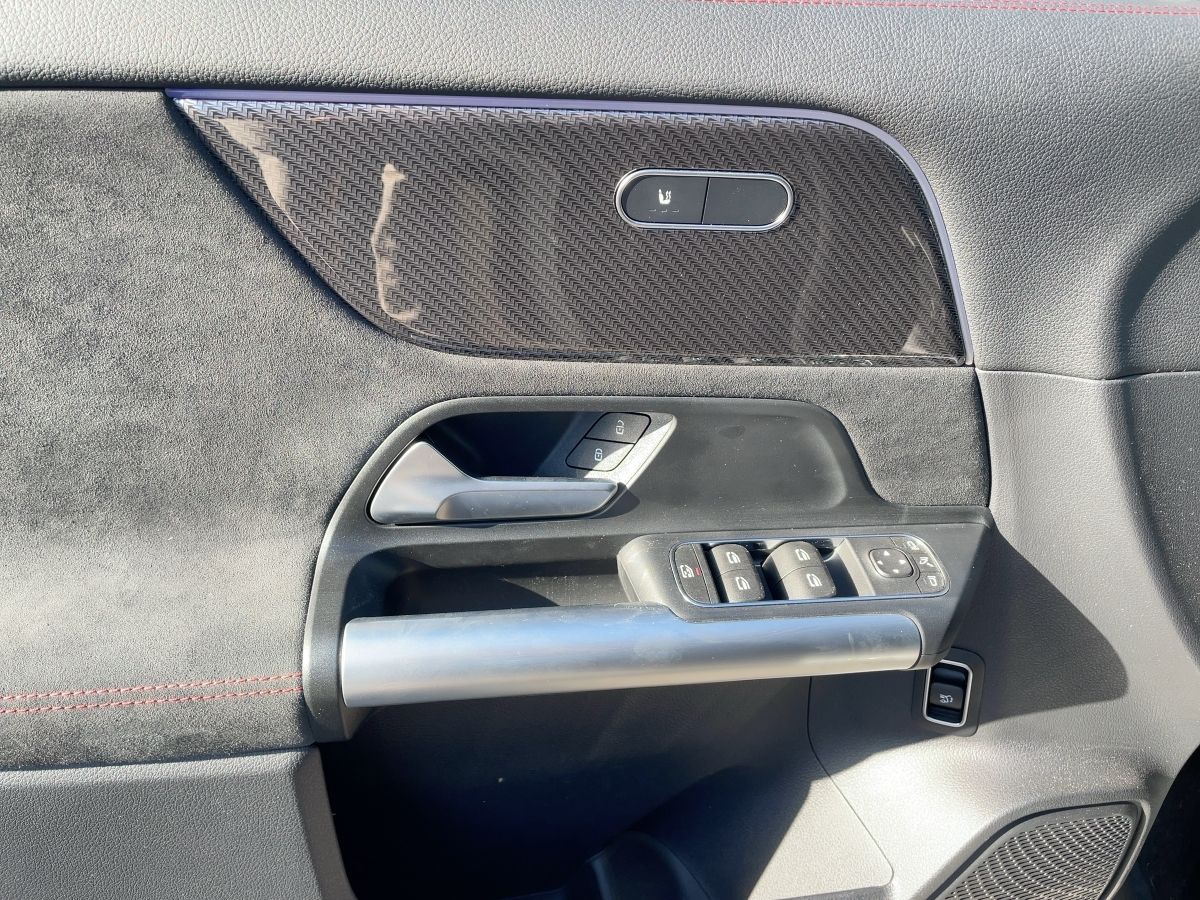 Fahrzeugabbildung Mercedes-Benz GLA 200 d AMG/Night/Pano/Kamera/AHK