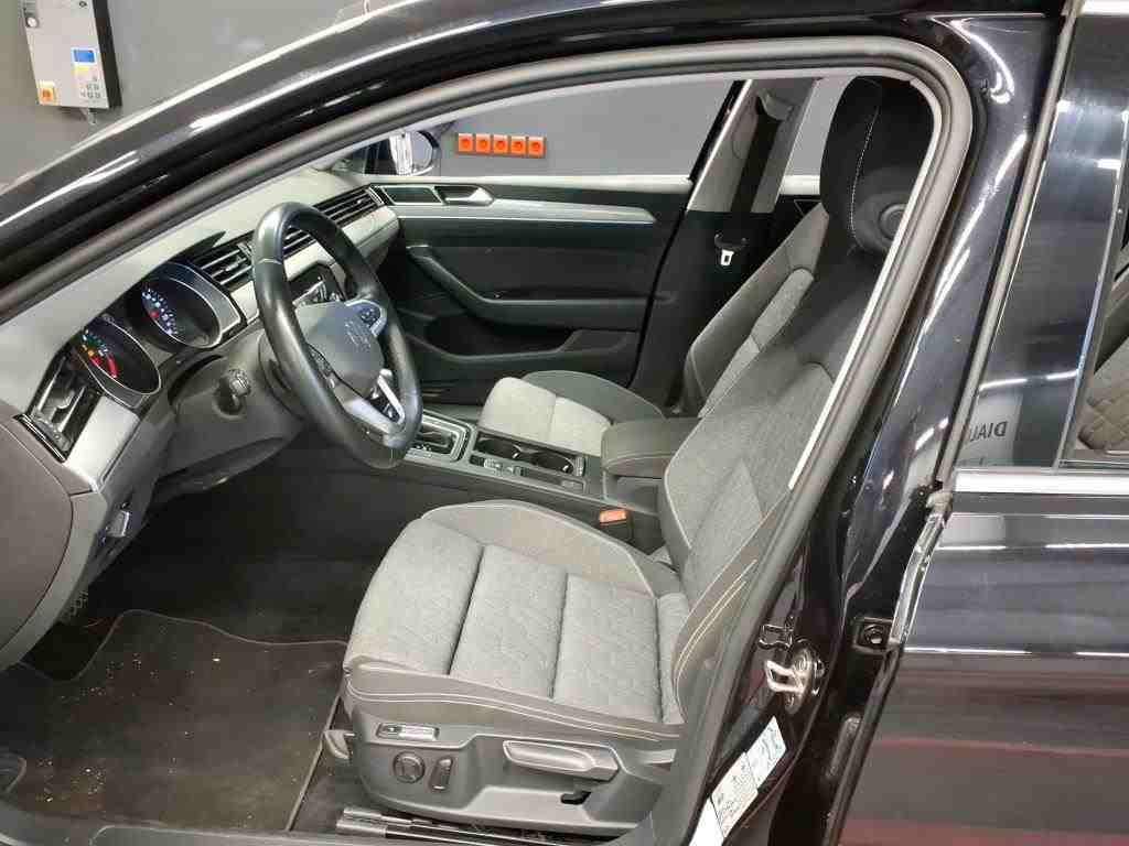 Volkswagen Passat Variant - Bild 9