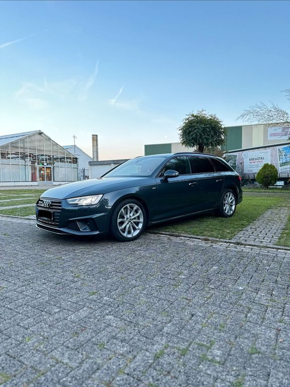Image of Audi A4