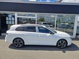 Opel Astra SportsTourer 1,2 Turbo Edition Klimaaut SH - Opel Astra mit Benzin-Antrieb: Weiß