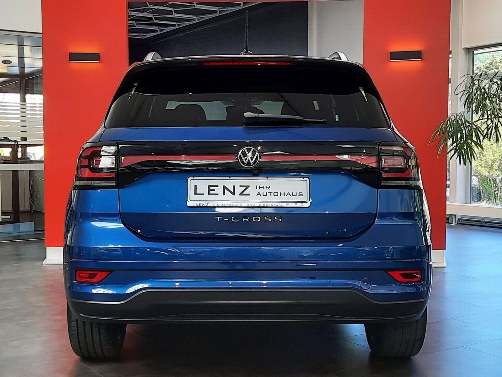 Fahrzeugabbildung Volkswagen Cross TSI DSG R-Line *Navi*Cam*LED*PDC*ACC*Sitzh