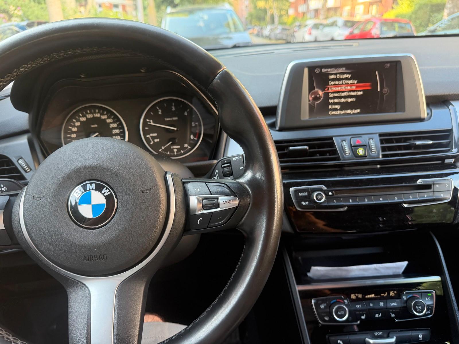 BMW 218 2015 — фото 17