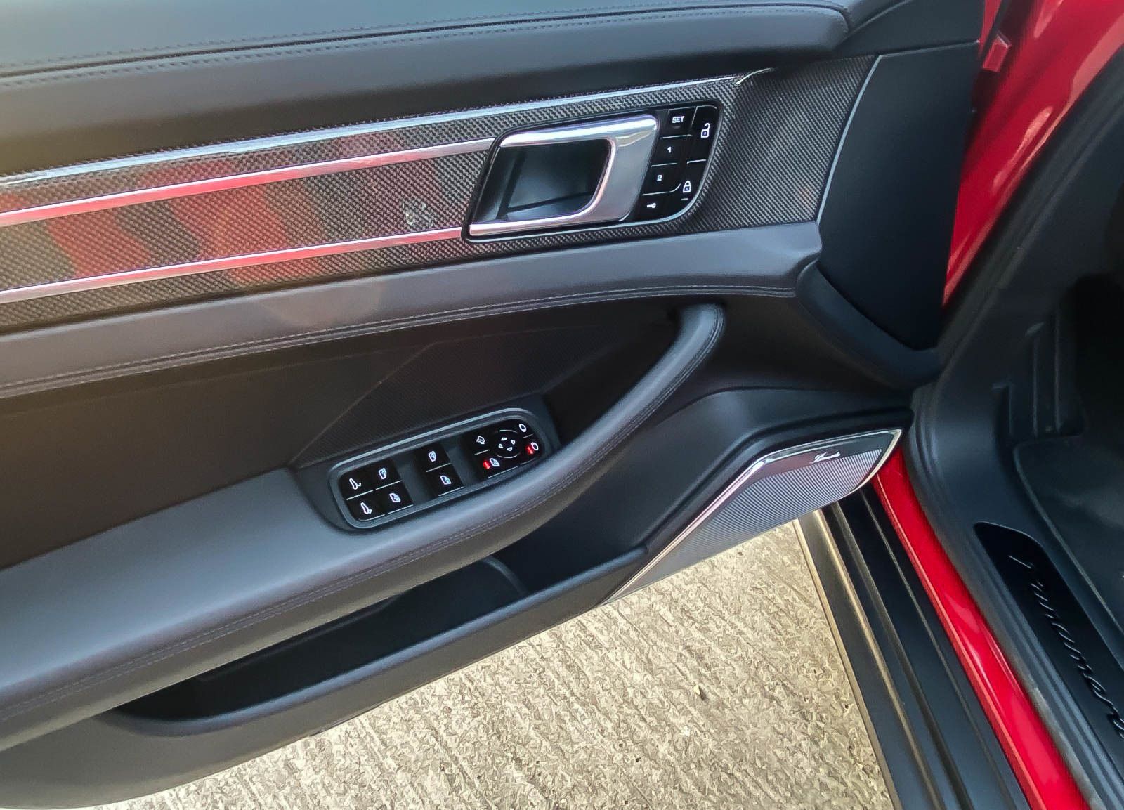 Fahrzeugabbildung Porsche Panamera SportTurismo GTS 4.0 LED-MATRIX NIGHT