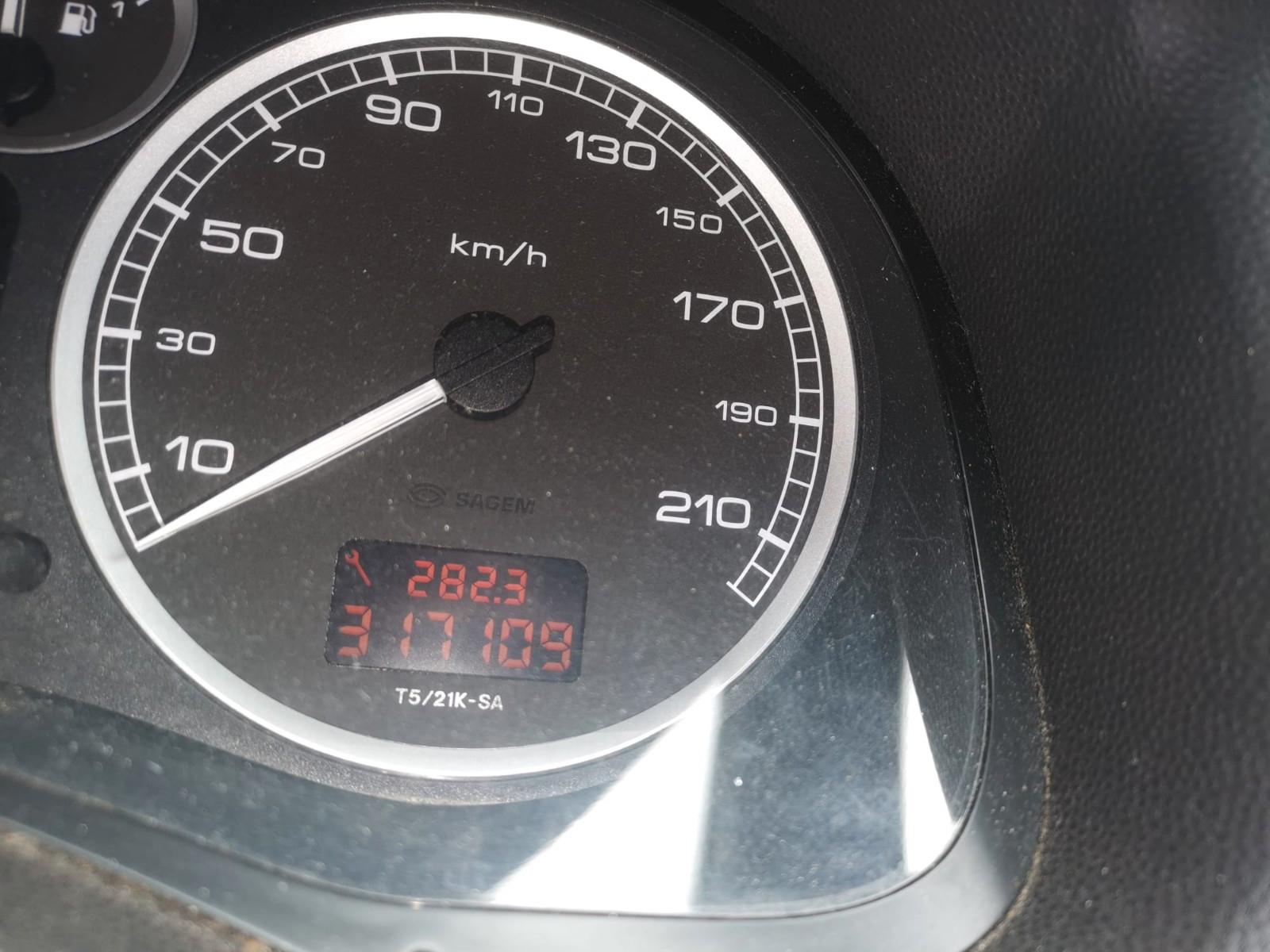 Peugeot 307 2004 — photo 9