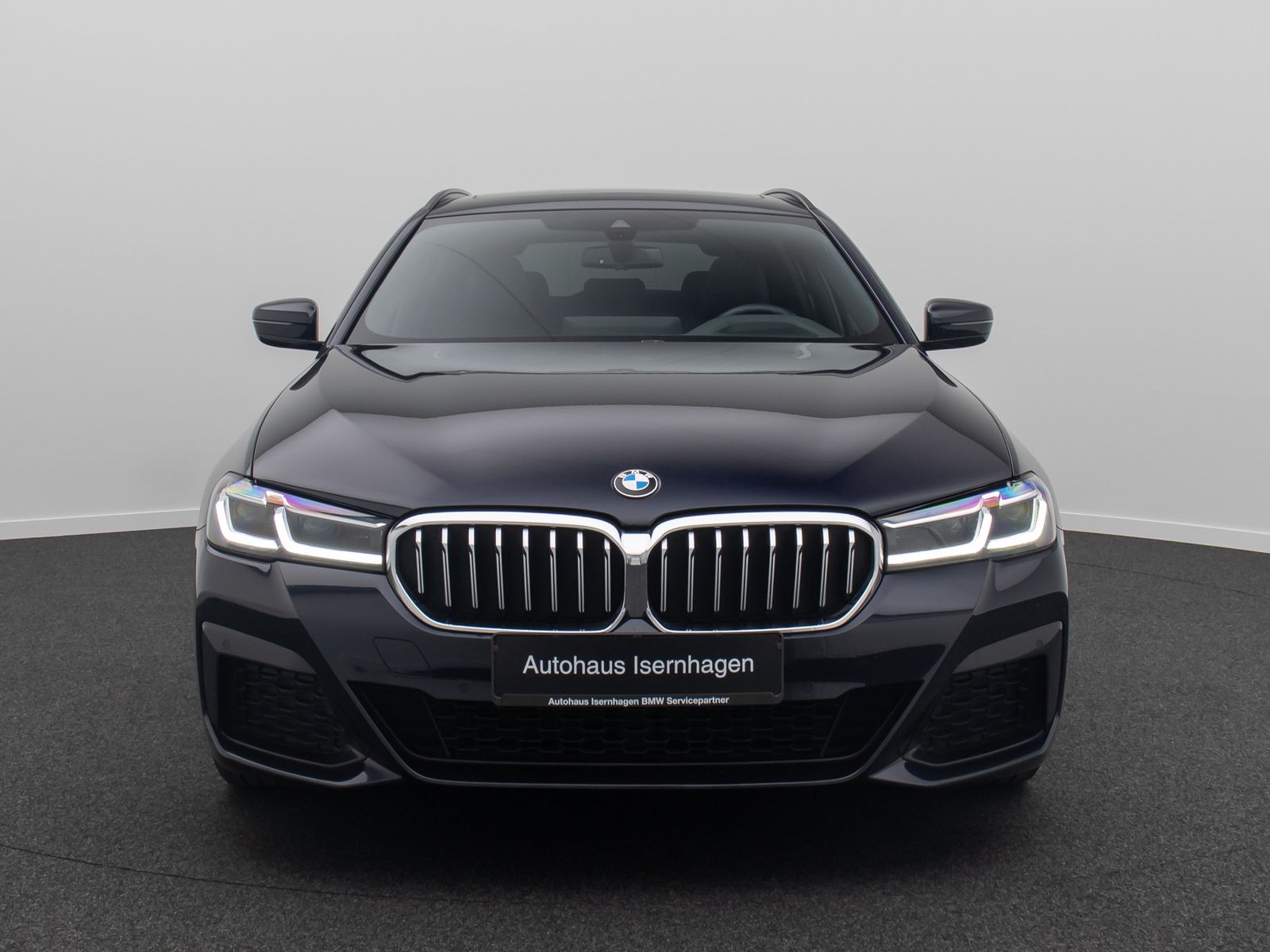 Fahrzeugabbildung BMW 530d  M Sport HUD DAB 4*Klima Laser Kamera Pano