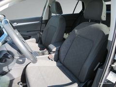 VW Golf VIII 1.5 TSI Life LED Navi Rfk DAB 16'' Lan VW Golf VIII 1.5 TSI Life LED Navi Rfk DAB 16'' Lan