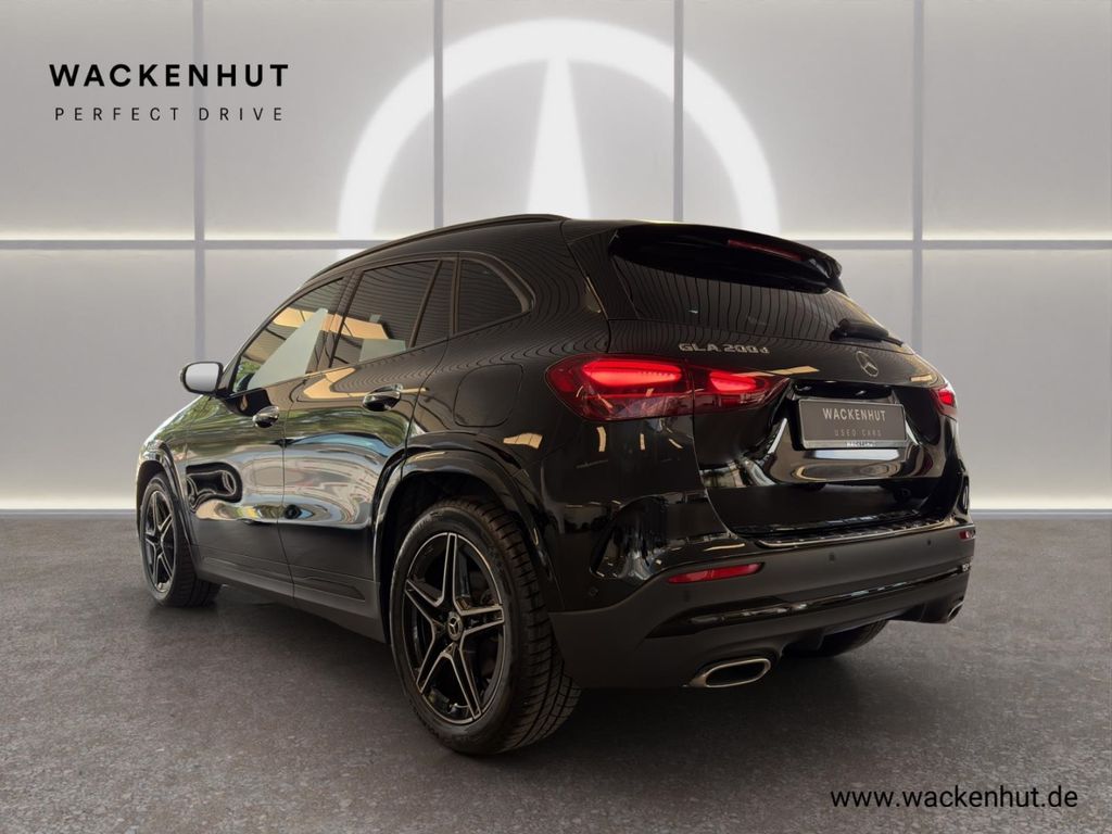 Mercedes-Benz GLA 200 — fotografia 2