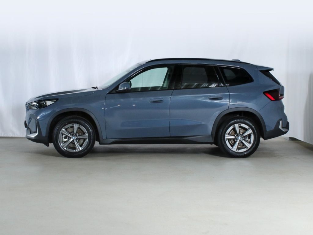 BMW X1 sDrive 20i LED PDC Navigation Ablagenpaket foto 3
