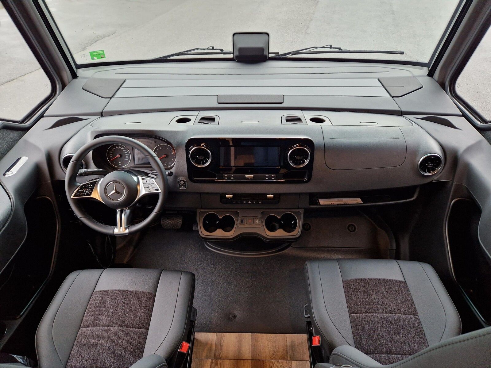 Fahrzeugabbildung Niesmann + Bischoff Arto 88 Verfügbar ab Okt. 2026