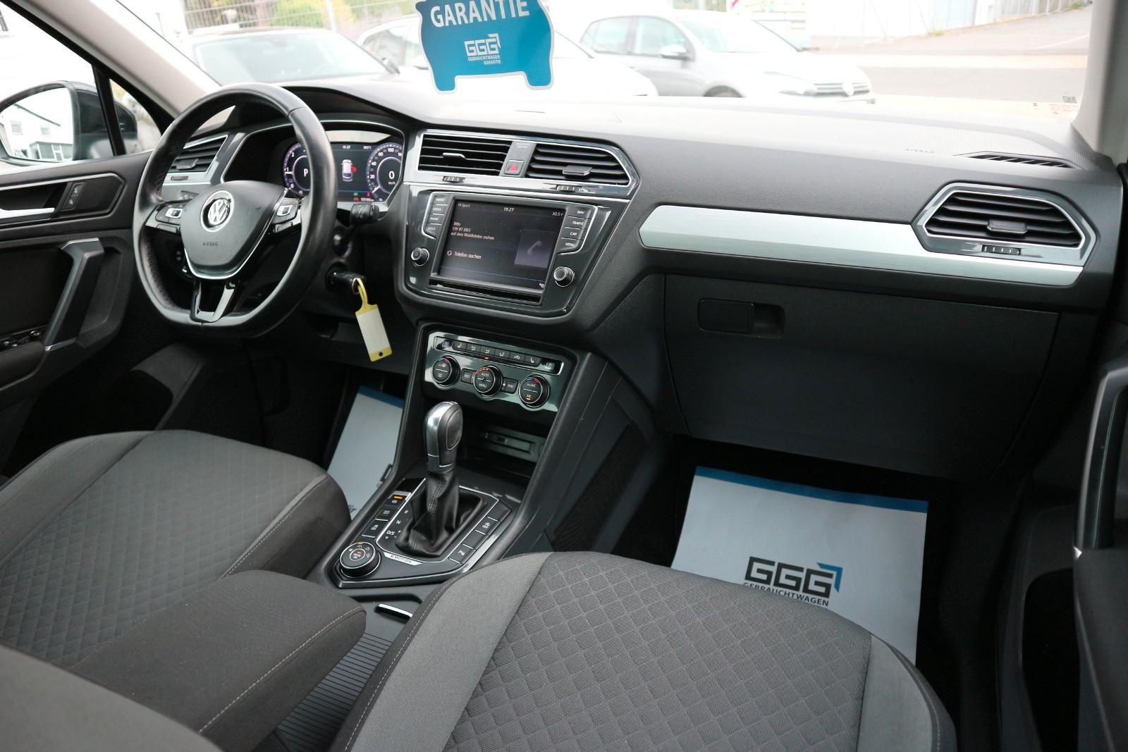 Volkswagen Tiguan 4Motion DSG Navi ACC PDC AHK CarPlay Spur