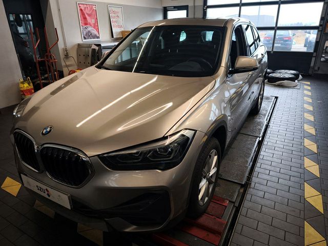 BMW X1 Baureihe X1 sDrive 18 d Advantage-PANORAMA