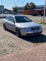 Audi S4 2.7 quattro - - Audi S4 mit Benzin-Antrieb: Limousine, 2.7