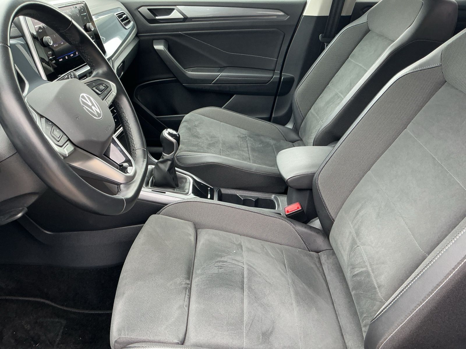 Volkswagen T-Roc - Bild 12