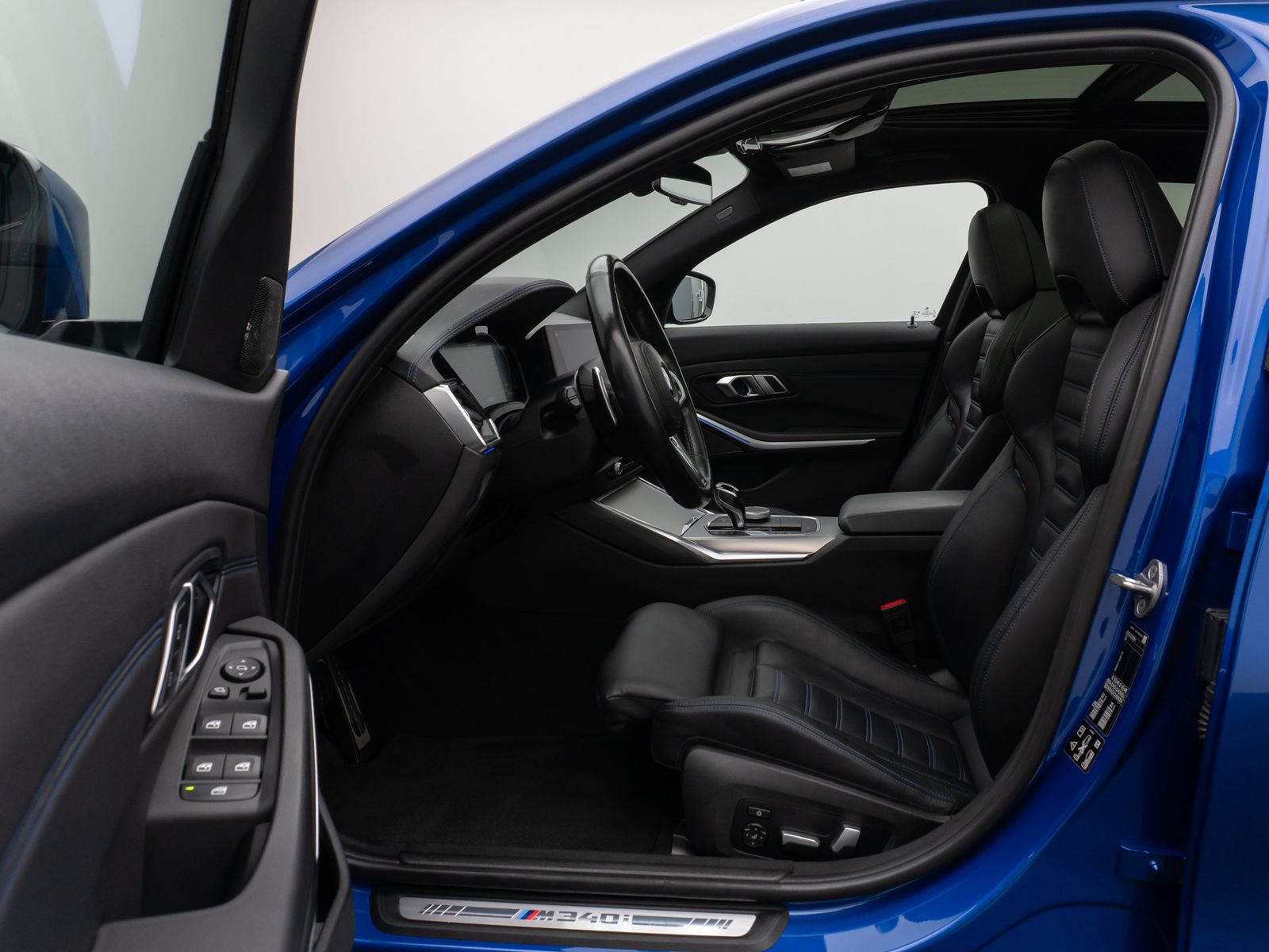 Fahrzeugabbildung BMW M340i xD Panorama Laser 360° HUD DAB H/K Komfort