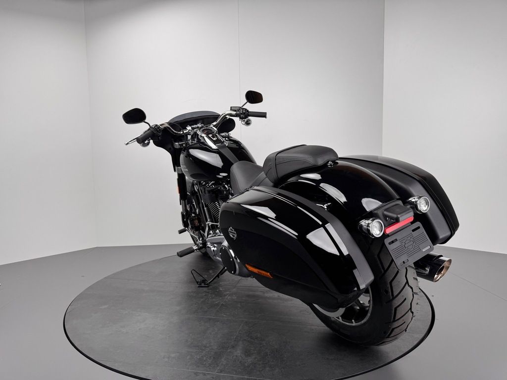 Fahrzeugabbildung Harley-Davidson SPORT GLIDE *NEUWERTIG