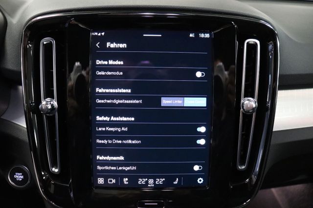 Fahrzeugabbildung Volvo XC 40 XC40 Plus Dark AWD|H/K|AHK|LED|KAMERA|