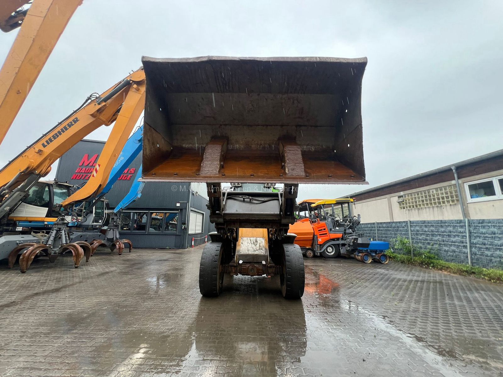 Fahrzeugabbildung Liebherr L524 /SW / AC/ Hochkippschaufel/