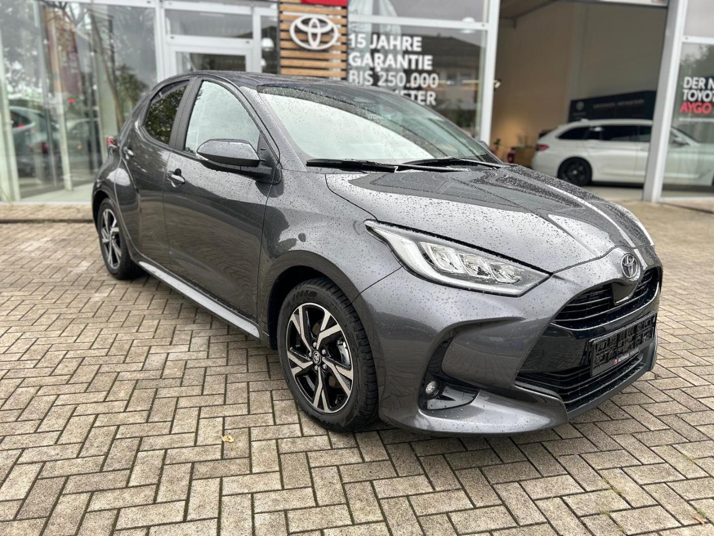 Toyota Yaris Hybrid Teamplayer ACC RFK ACP SHZ LHZ ACP 