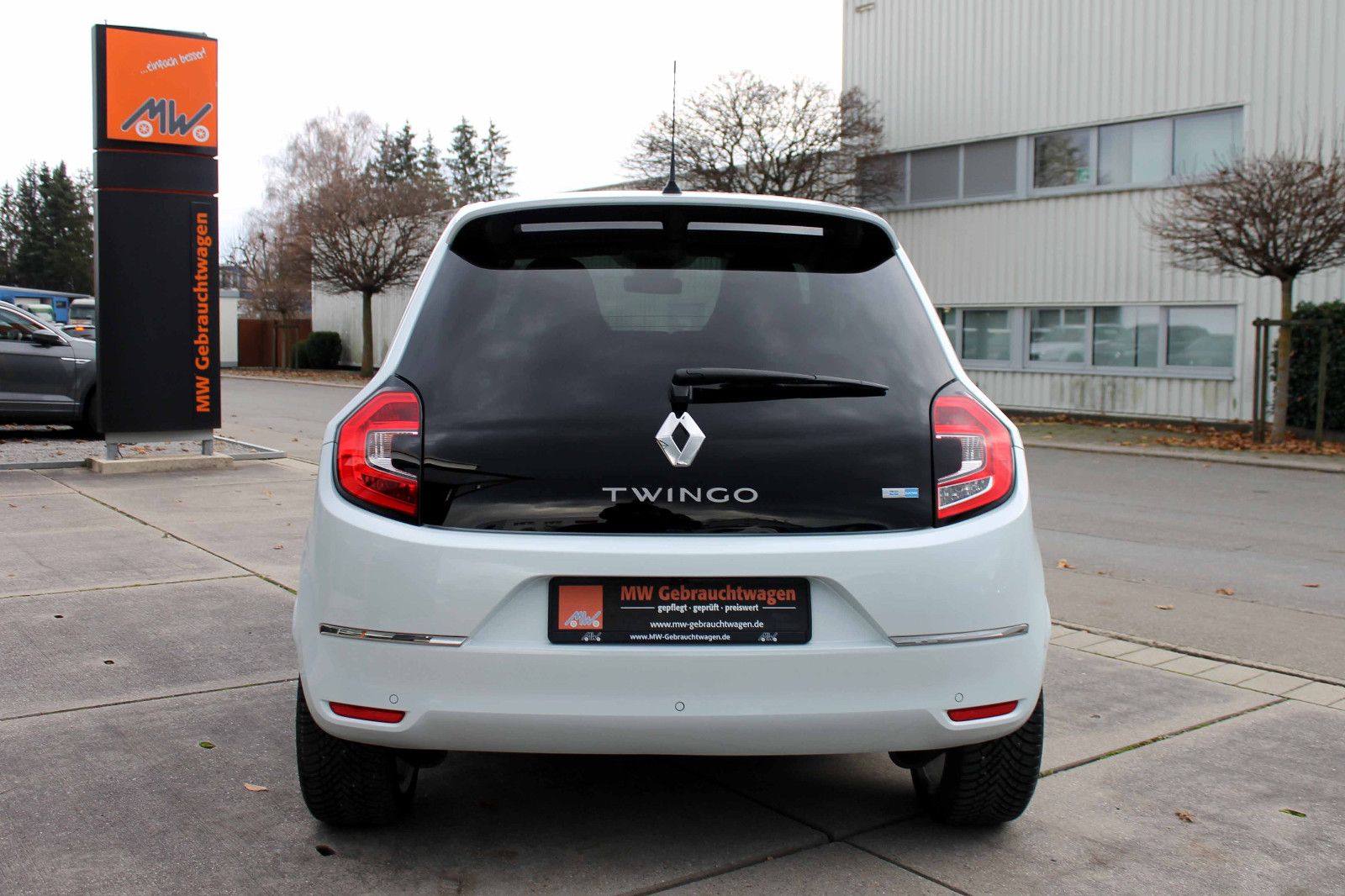 Fahrzeugabbildung Renault Twingo Vibes Electric 21kWh KAM PDC SHZ KLIMA BT