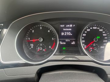 Volkswagen Passat Variant - 11