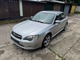 Subaru Legacy 4x4 Automatik - Subaru Legacy: Limousine