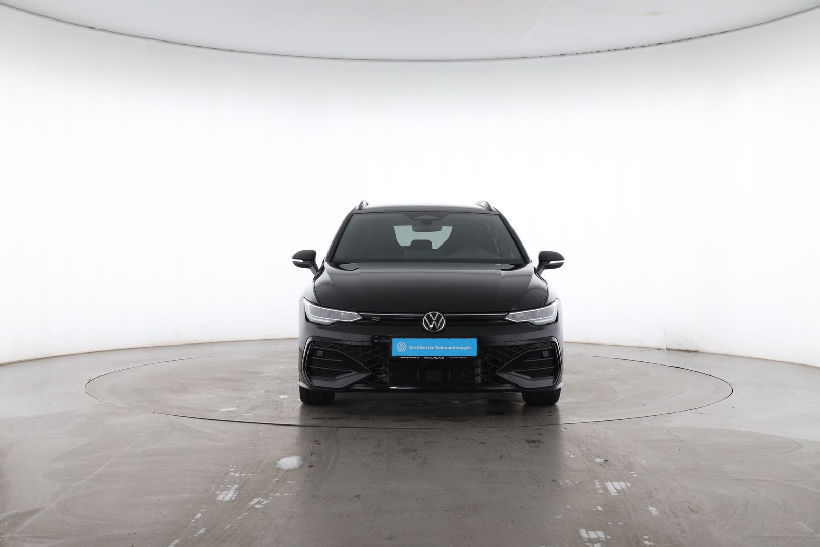 Volkswagen Golf VIII Variant 2.0 TSI DSG 4MOTION R-Line foto 5
