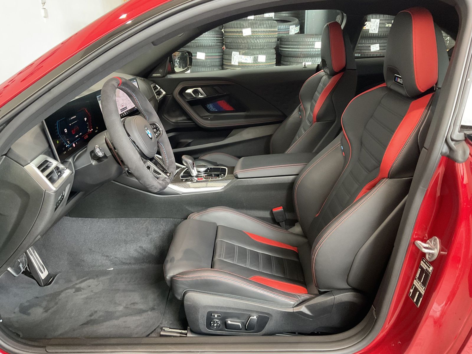 Fahrzeugabbildung BMW M2 Coupé |M Carbondach |elektr. Sitzver. mit Mem