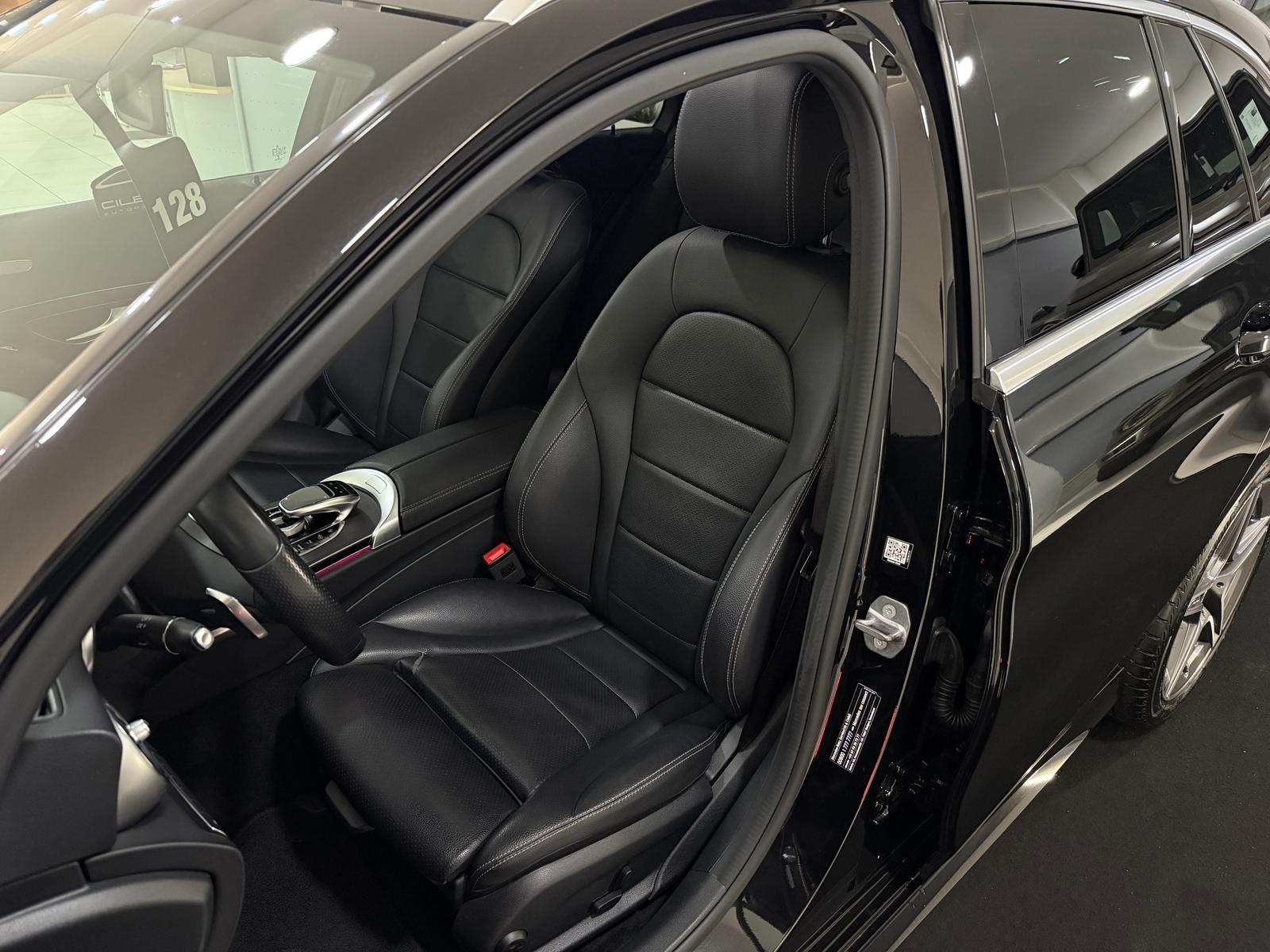 Mercedes-Benz C 200 4M T 9G AMG-LINE*PANO*DIGITAL T.*AMBIENTE*