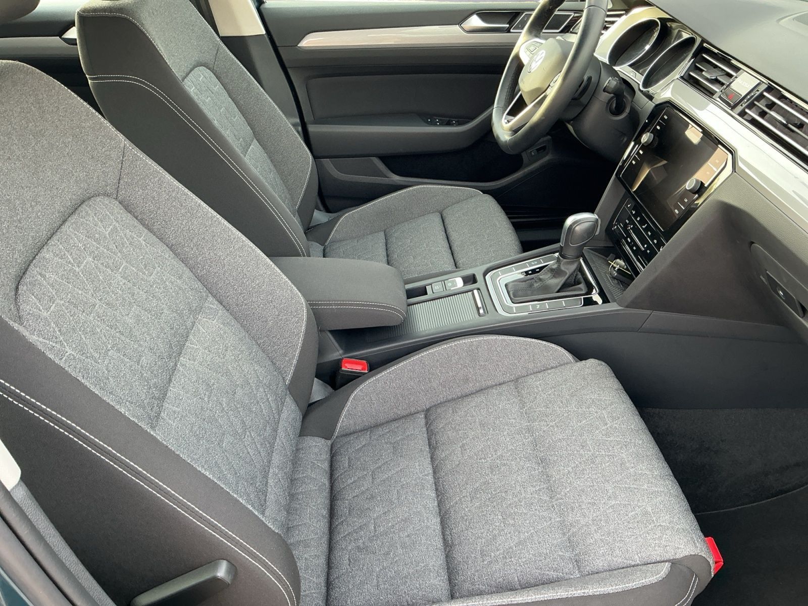 Volkswagen Passat Variant - Bild 13