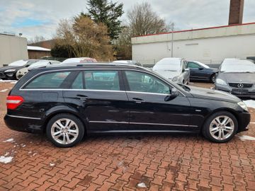 Mercedes E 200 - 4