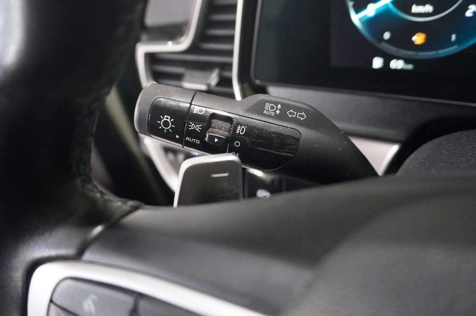 Fahrzeugabbildung Kia Sportage 1.6 HYBRID AWD NAVI/LED/KAMERA/SPORT/SH