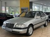 Mercedes-Benz C 180 II.HAND TOP-ZUSTAND *ESSD* - gebrauchte Mercedes-Benz C 180 aus dem Jahr 1993