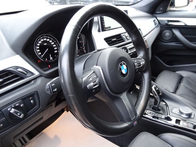 Fahrzeugabbildung BMW X1 xDrive 20i M-Sport/HUD/Pano/Kam/AHK/Navi/