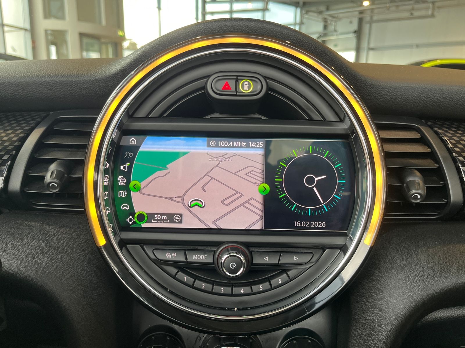 Fahrzeugabbildung MINI Cabrio Cooper S LED NAVI ALU