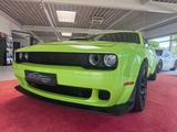 Dodge Challenger 6.4 Hemi Shaker Widebody LIME GREEN - Dodge: Grün